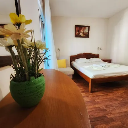 Apartments Elkom Ulcinj Exterior photo